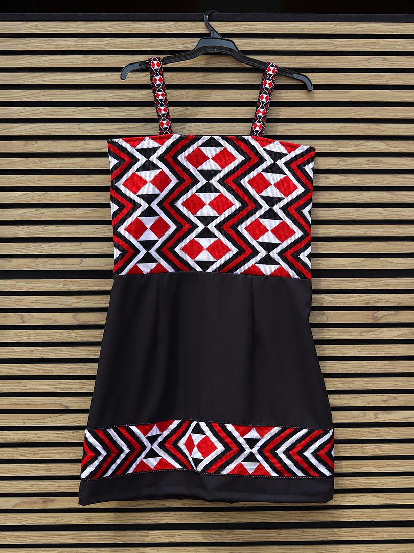 kapa-haka-kakahu-outfits-te-kapa-haka-o-tamatea-arikinui-1